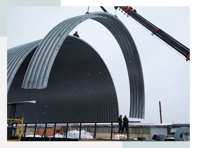 Полукруглые ангары в Полысаево