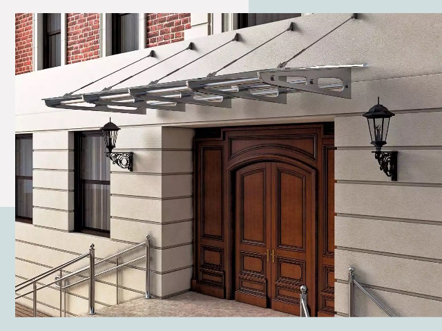 Металлические козырьки от 617 руб. в Полысаево